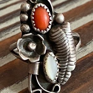 Native American Signed Sterling Silver MOP Coral  Ring Size 5 3/4